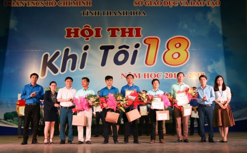 ảnh giải 3 khi tôi 18.jpg
